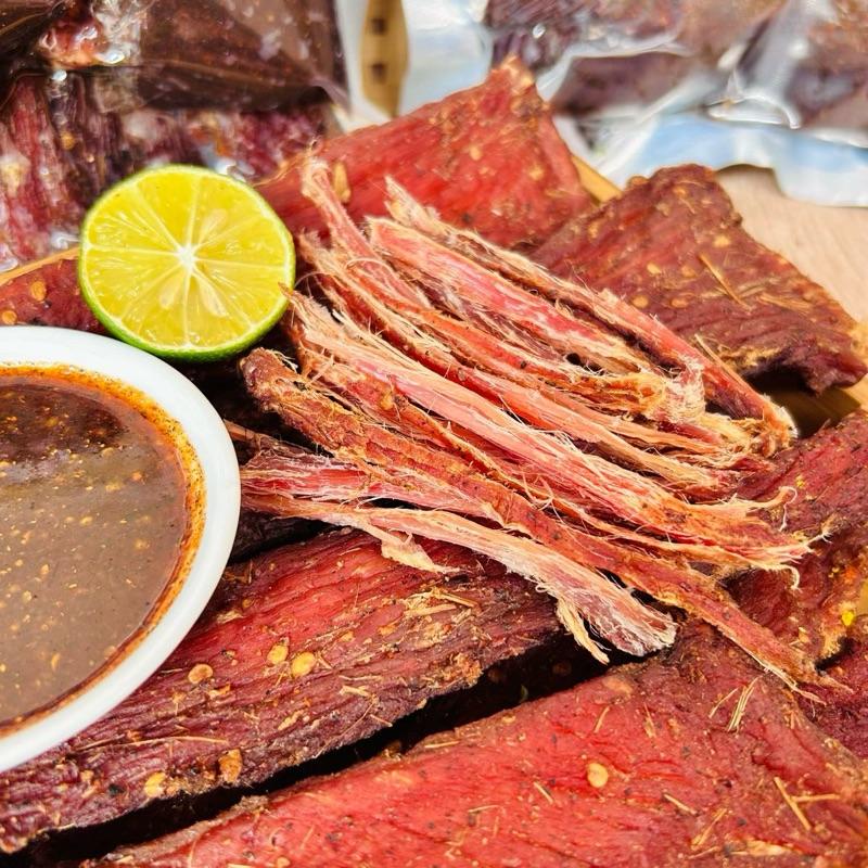 Deal Sốc 2KG Thịt Lợn sấy khô vị hạt dổi mắc khén Tân Loan Foods - Thức Ăn Snack Ăn Vặt - Đồ Ăn Vặt