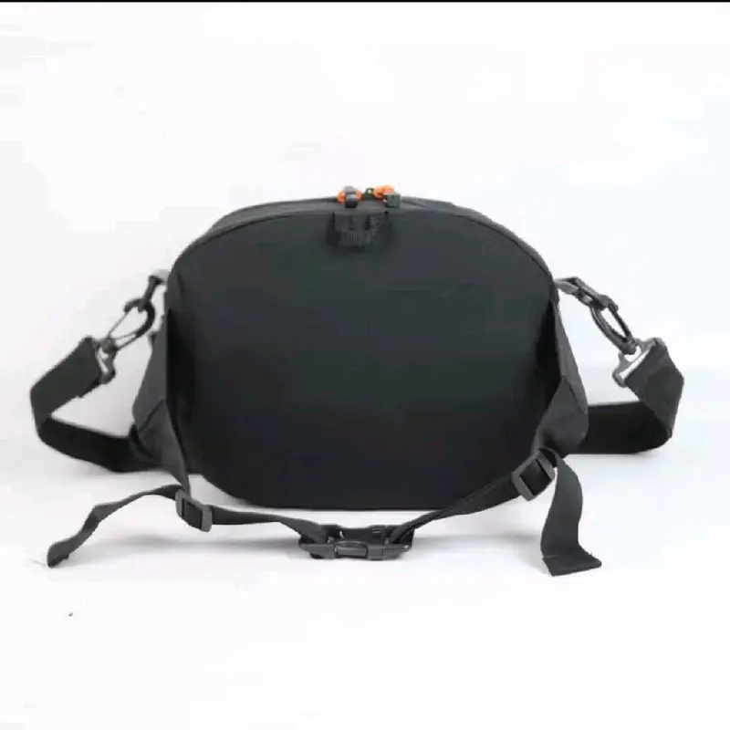 Tas Selempang Outdoor Consina 2 Pungsi Bahan Berkualitas Tebal Ukuran 8 Liter Cocok Buat Pria Dan Wanita Slingbag Cowo Hitam 5