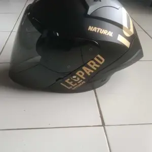 Startex Helm X7 Motif Leopard Kc Smoke Natural Bening SNI Terlaris dan Termudah untuk Motor Anda Motorcycle dengan Teknologi Mengurangi Kebisingan dan Getaran