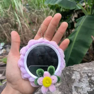 Ganci Cermin Kawat Bulu dengan Hiasan Bunga Warna-warni untuk Aksesoris Cantik