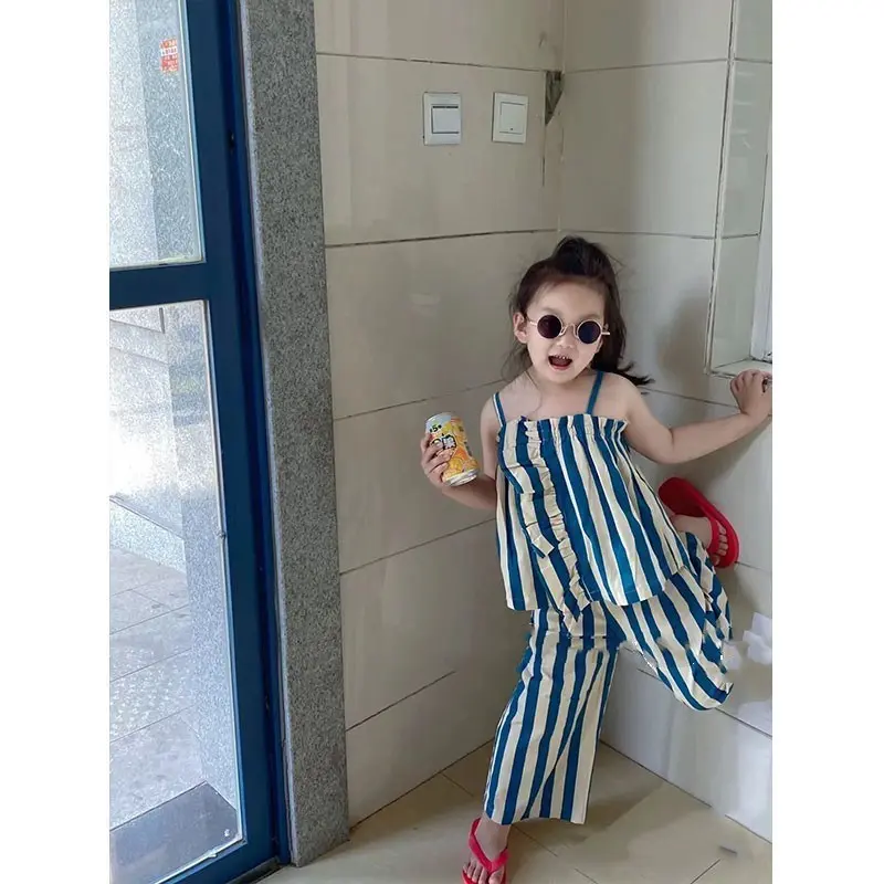 BeeChic.Kids Setelan Striped Two-Piece Baju Anak Cewe Cropped Pants Fashion Trendy Import - Setelan Belang Anak Perempuan Import 2