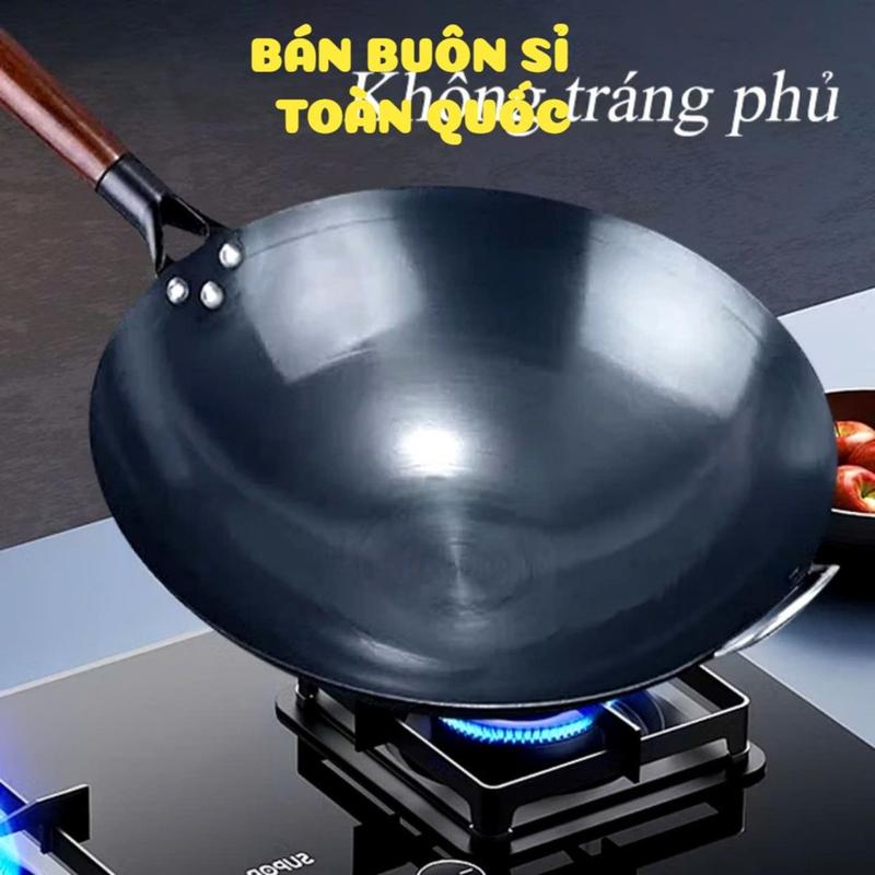 Chảo xào size 32 thép chống dính chiên xào tôi sẵn kháng rỉ cán gỗ sồi cao cấp