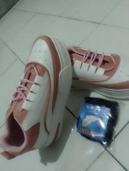 Product Review of AS Sepatu Wanita VIOR Sneakers Wanita Korean Style Sepatu Kasual Wanita Ootd Round Toe from N**a L**a 2