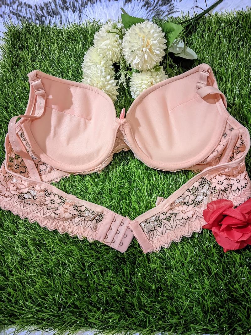 Product Introduction of Bh Bra Busa Tebal Pake Kawat Bra Wanita Push Up Kait 3 Super Montok Cup C Bra Cantik Motif Polos Mix Renda Lembut 23