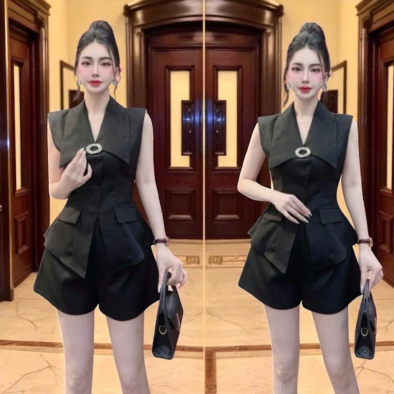 Set quần áo CRAZYTEEN S6404 gồm áo kiểu peplum và quần short để đi chơi ( Áo kiểu/ Quần suông/ Tag cài ) Set đồ nữ đẹp