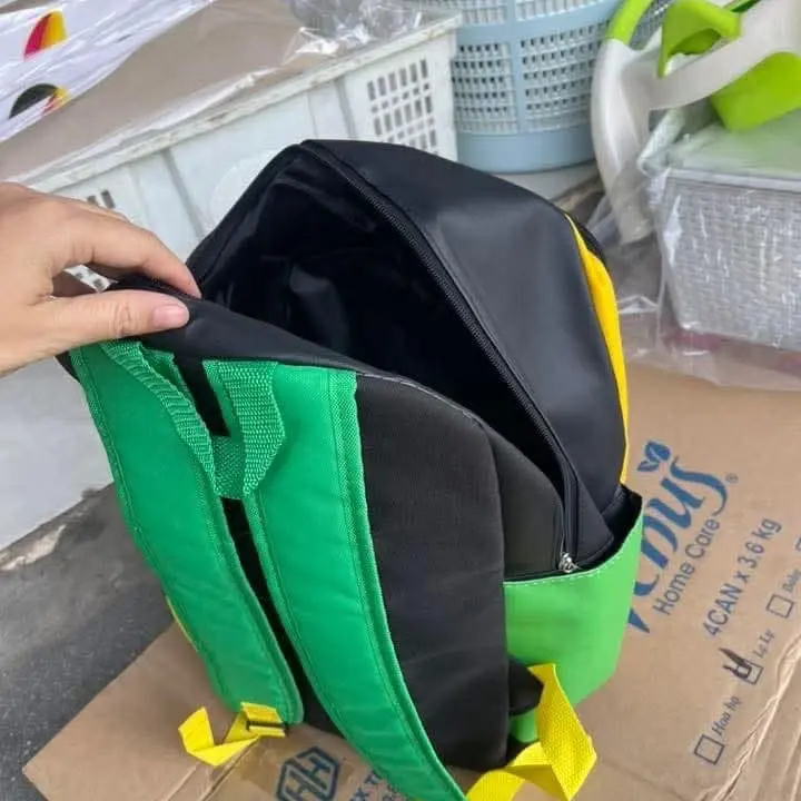 Balo Milo mẫu mới.loại da; Kích thước: 37x 26.4 x 15cm  Balo to, dùng được cho học sinh cấp 1. size TO đựng được sách Anh Văn to cho bé 6