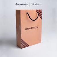 Gambar Batik Handara - Signature Paper Bag (New Design) dari Batik Handara Kota Surakarta 1 Tokopedia