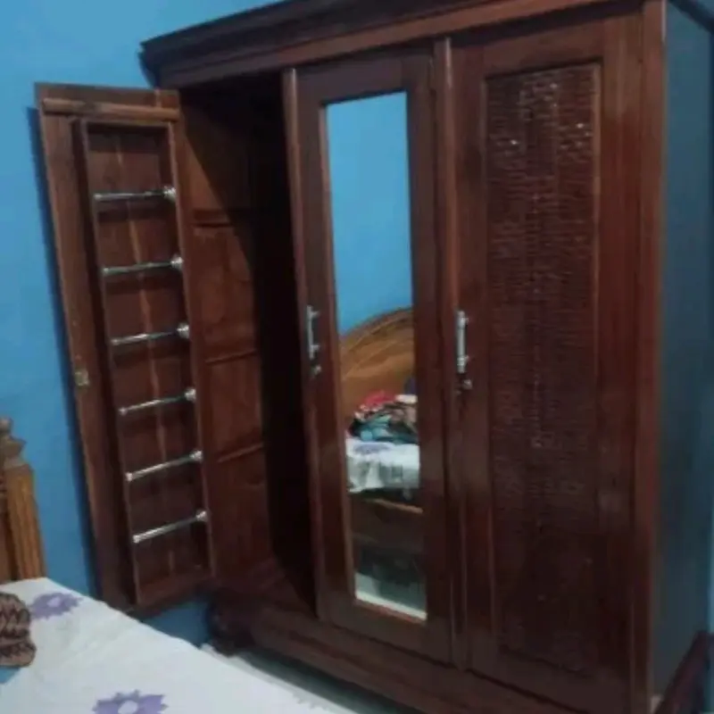 lemari pakaian hijab 3 pintu full jati 5