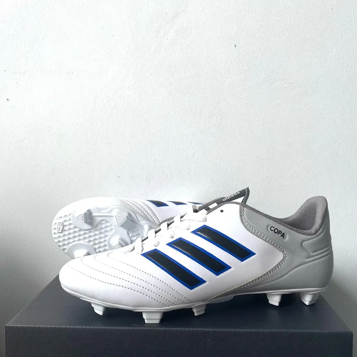 Sepatu Bola Copa Sepatu Olahraga Pria Dewasa Komponen Premium Sepatu Sepak Bola Model Terlaris sepatu Bola Copa terbaru