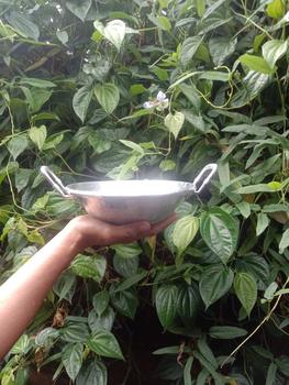 Product Review of paket wajan 20 cm dan 24 cm alumunium tempa penggorengan tebal anti lengket Alat Dapur Kitchenware from M**r 0