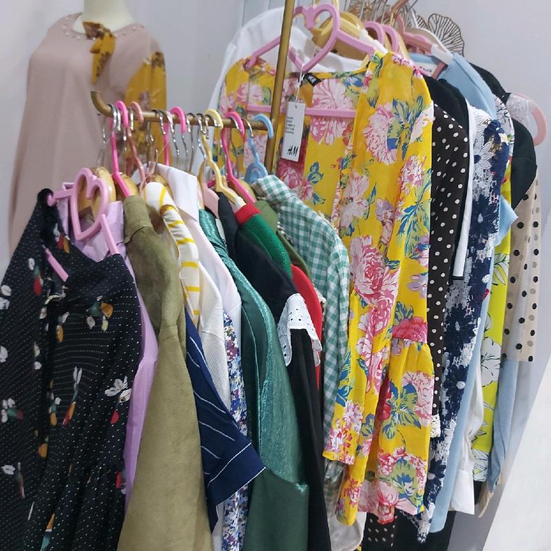 BAJU ATASAN BKK DAN BUTIK TEBUS MURAH 0
