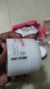 Product Review of PAKET KOMPLIT HANASUI FLOWLESS GLOW 10 PENCERAH WAJAH  5 IN 1Hidrasi Kulit Kering Pemutihan Bebas Alkohol Meringankan Semua Jenis Kulit Kotoran Perawatan Melembutkan Cleansing Facial Niacinamide Hitam Licorice Mencerahkan Vitamin Cleanser  Membersihkan from c** 2