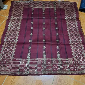 Iket tenun palembang (kain songket belum dijait)