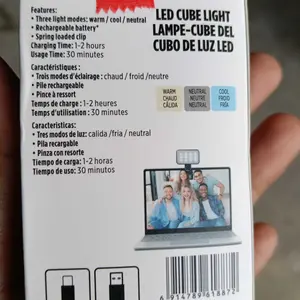 LED CUBE Light with Clip Lampu Mini Selfie Lighting Konten 3 Warna Portable LED Light untuk Selfie dan Fotografi Lampu Saku Kecantikan