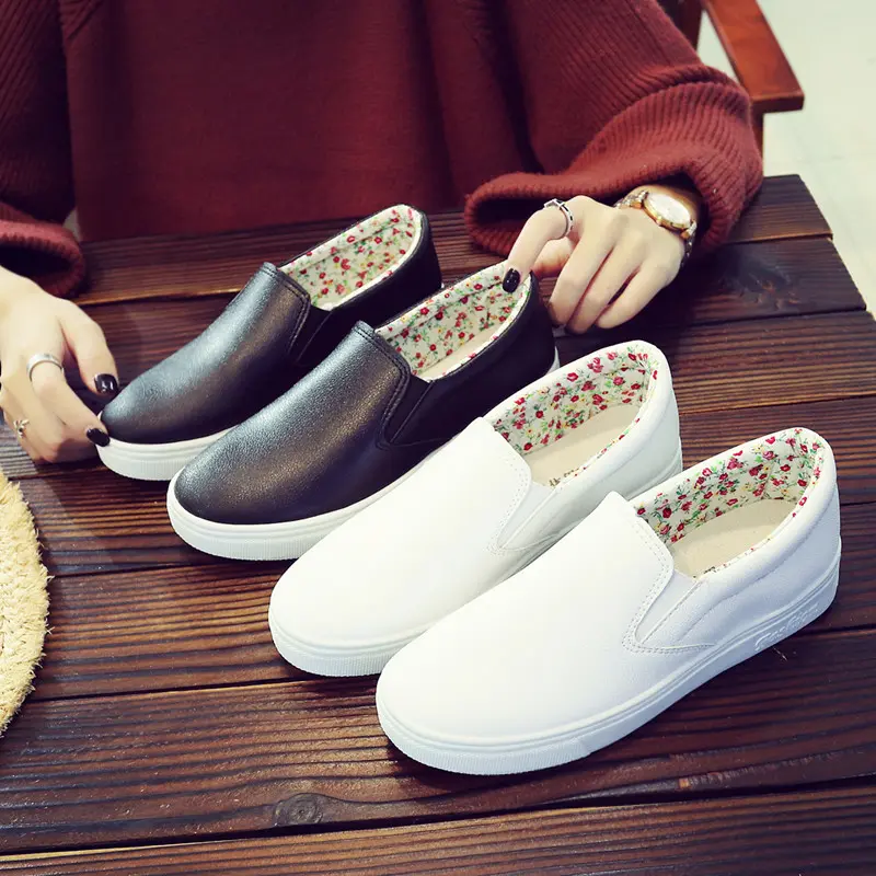 Women slip on leather shoes casual light thick soled shoes flats slip on sports shoes Fashion casual running sports shoes for women breathable shoes soft sole large cloth shoes comfort girl footwear walking shoes training Loafers Elegant Classic Slipon