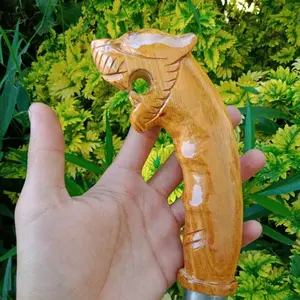 Gagang Golok Model Macan Kayu Mahoni Abah dengan Pernis Elegan untuk Pisau Dapur