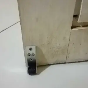 Roda Geser Pintu / Roda Geser Penyangga Pintu Turun Isi 4 Pcs