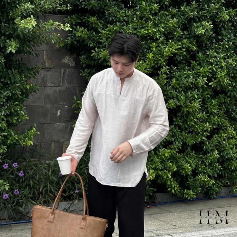 Áo sơ mi nam nữ unisex cổ trụ, kết hợp cổ V cách điệu classic shirt chất liệu đũi tơ SIXHUMAN HMA030