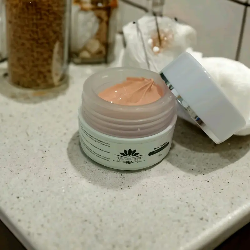 day cream plus Sunscreen TBG flek spf 50 BPOM 1