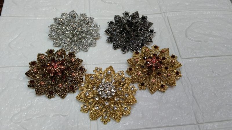Product Introduction of Bros/Bros kebaya/bros hijab/Bros kebaya kutubaru/bros kebaya mewah/brooch/Bros kebaya Bulat Elegan Bunga Clips 1
