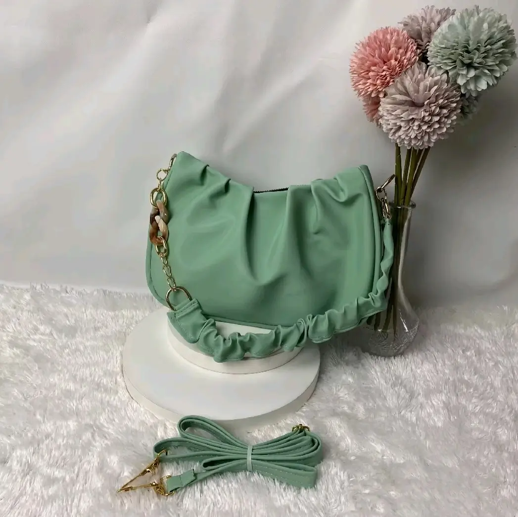 Tas Selempang Wanita Branded Slingbag Model Terbaru Kulit