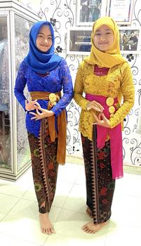Product Review of SIMONA KEBAYA Setelan kebaya 100rb kebaya bali jadi strait zofya (katalog 3) batik dress Baju Kain from c**y 1