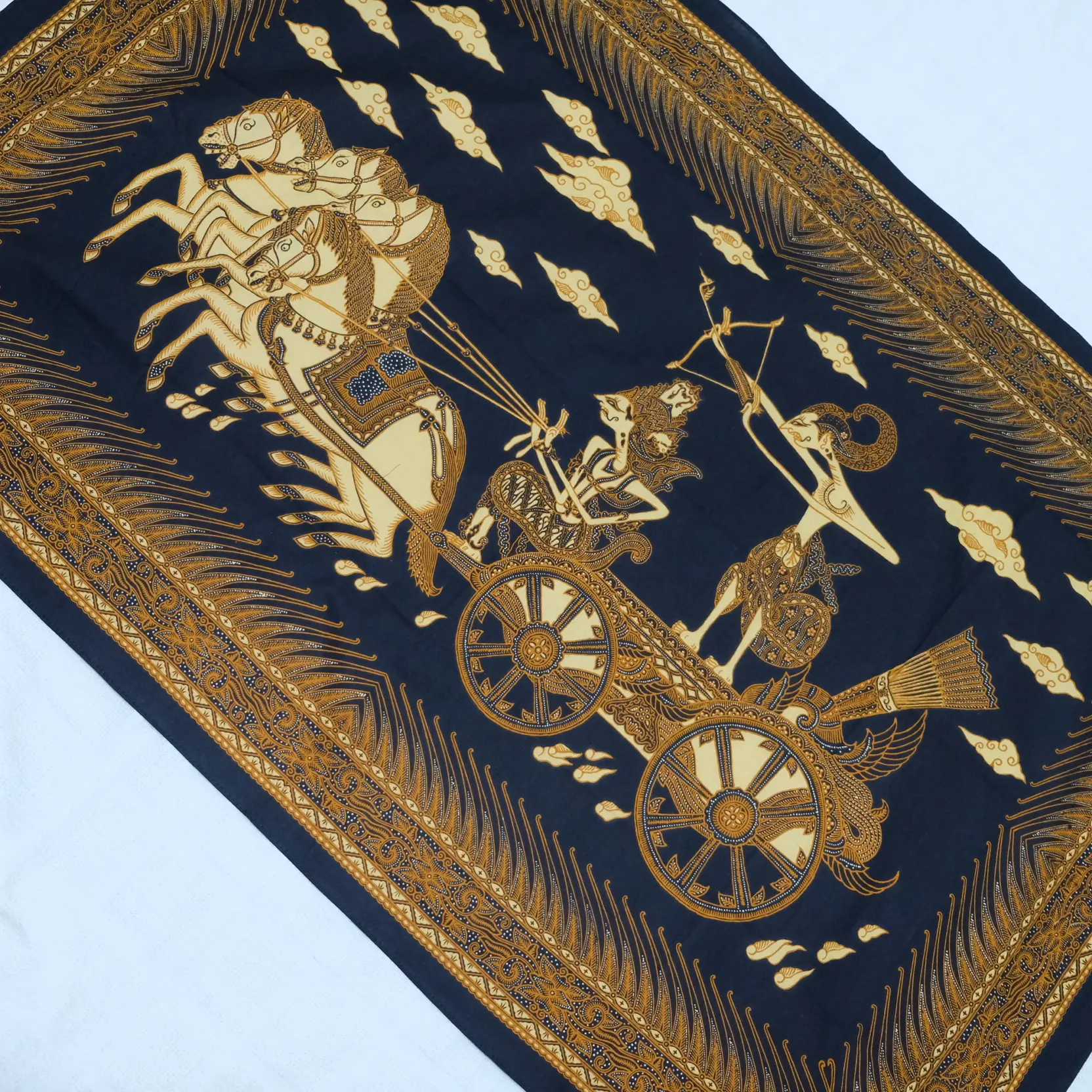 Hiasan Dinding Batik Danar Hadi Motif Wayang Lawasan