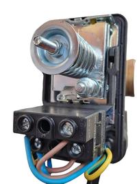 Gambar Pressure Switch Otomatis Grundfos PM 5 JP JPA JPD dari Authorize Dealer Pompa Air Kota Padang 5 Tokopedia