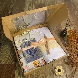 Hampers Wanita Seperangkat Alat Sholat Mukena Sajadah Al Quran Untuk Kado Ultah Seserahan Hadiah Guru Haji & Umroh Free Tastih Digital Dan Kayu