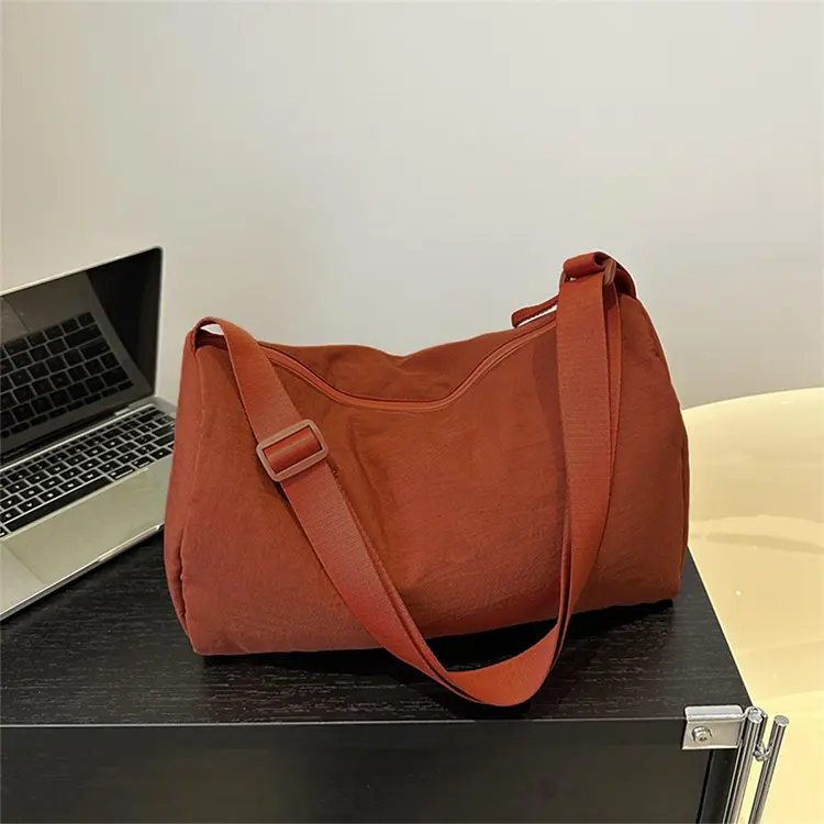 CHIYUM Tas Selempang Wanita Bahu Kain Nilon Lembut Untuk Wanita Lipit Solid Warna Kapasitas Besar Pria Korean Style Tas Sekolah Cowok Wanita Import Tangan Desain Sederhana Tas Cewek Sekolah Tas Messenger Travel Bag 6