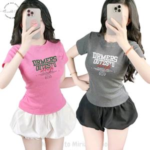 [Size S] Set Phối Áo Babytee Gân Lạnh Form Basic Ôm Nhẹ In Hình Drmers Phối Quần Bí Ngô Lưng Cao Nhúng Viền Lai Trơn