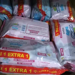 tisu basah untuk bersihkan kulit bayi