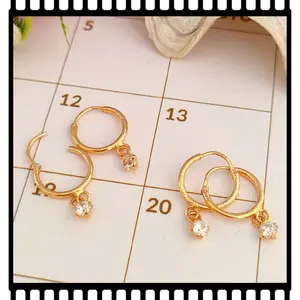 anting bulat bt putih 1 emas kadar 8 karat-tokoemasmelatikediri