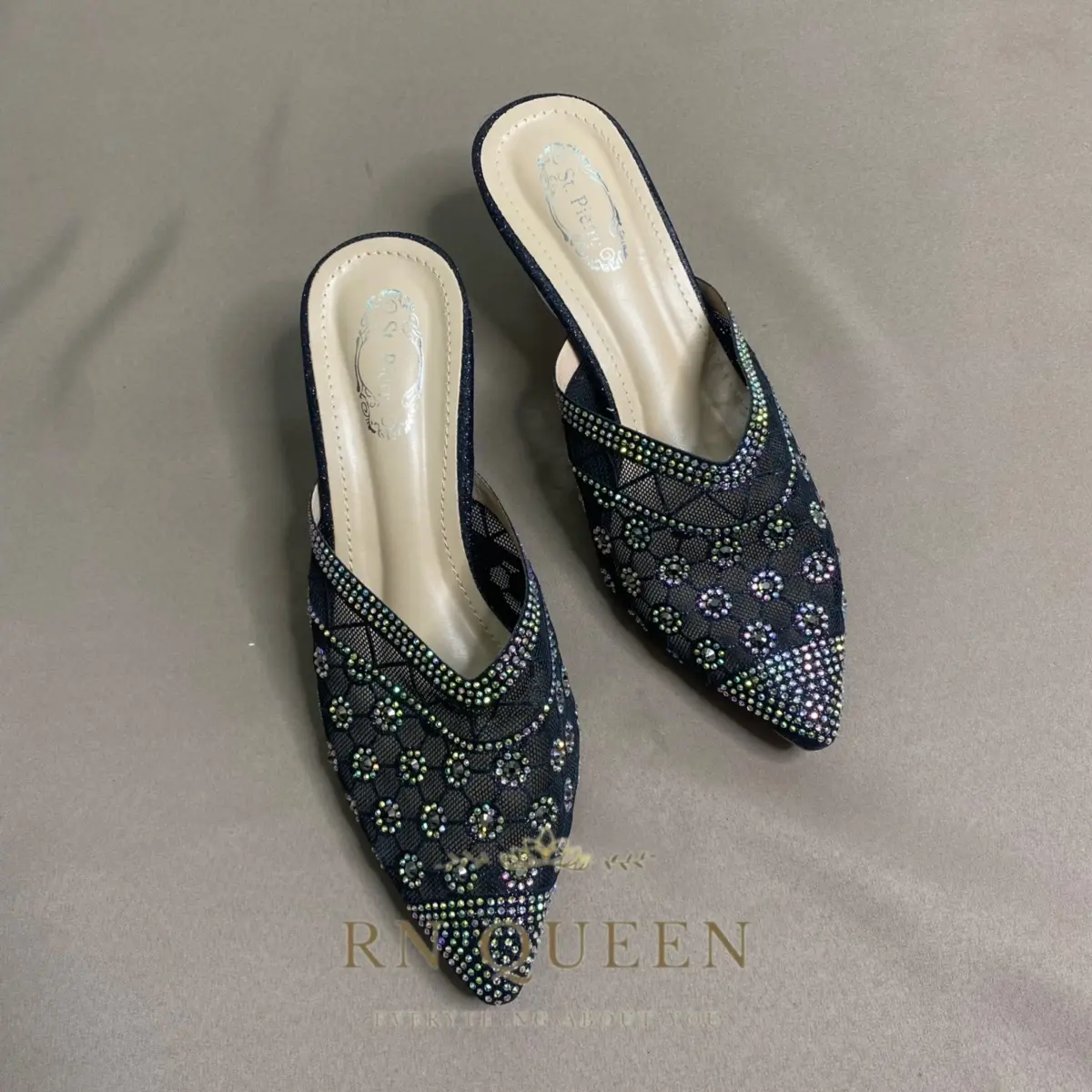 Sepatu Pesta Hak Tahu Tutong