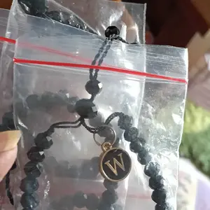 GELANG BULAT KRISTAL INISIAL A-Z TERBARU KUALITAS BISA DI ADU.