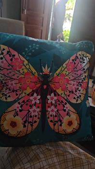 Product Review of Sarung Bantal Sofa Katun Tema Butterfly Printing Size 40 dan 50 from z**y 0