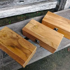 Edisi Terbatas Kotak Penyimpanan Kayu Jati Loreng Dimensi 7.5x12x25cm Finishing Natural Dof Bahan Ramah Lingkungan