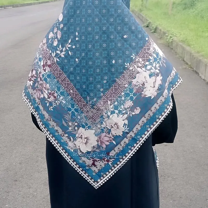 Kerudung famlyr hijab voal arabian premium Cantik Nyaman Muslim 1