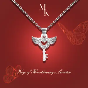 MKs •D• Kalung bentuk Kunci mungil Titanium Diamond Necklace Aksesoris Anti karat Perhiasan Wanita Korea Berkilau