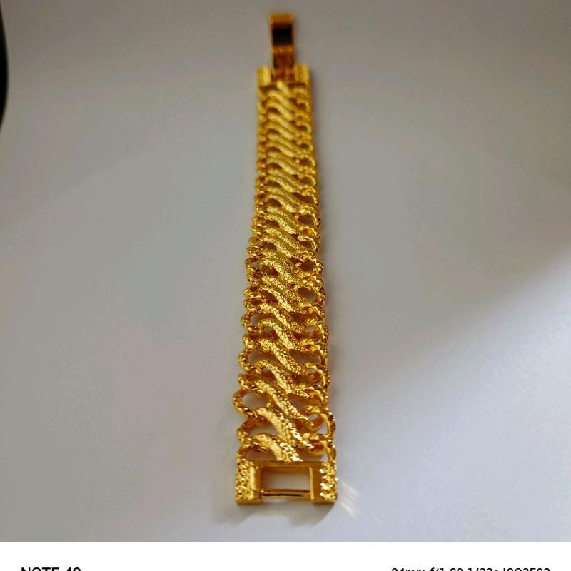 (BELI SATU PRODUK APAPUN GRATIS SATU PRODUK)) gelang wanita kendari motif rantai titanium 1 4