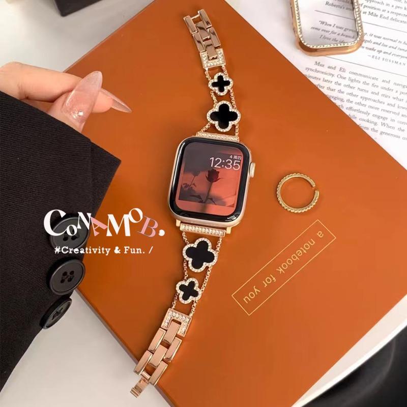 Product Introduction of Luxury Four-leaf clover rhinestone metal chain strap For iwatch Serie 9 8 7 6 SE 5 4 3 2 fashion Clover ladies band For iwatch Band 44mm 45mm 41mm 40mm 38mm 49mm 42mm 40