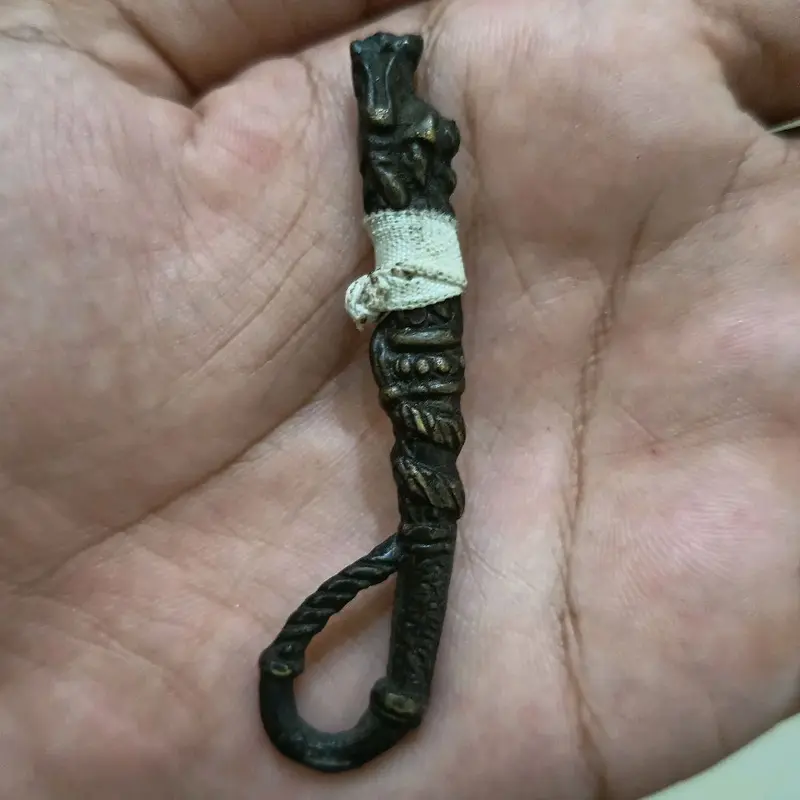 cemeti mini naga kuningan unik 0
