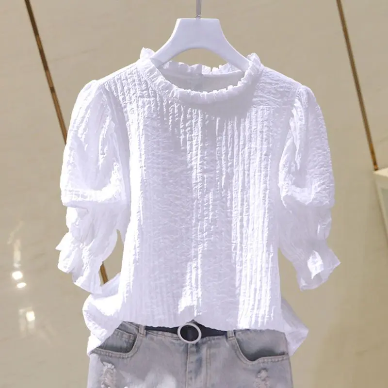 A sense of design pullover chiffon shirt in the summer of 2024, the new Korean version of the temperament shirt blouse female round neck slim temperament shirt.