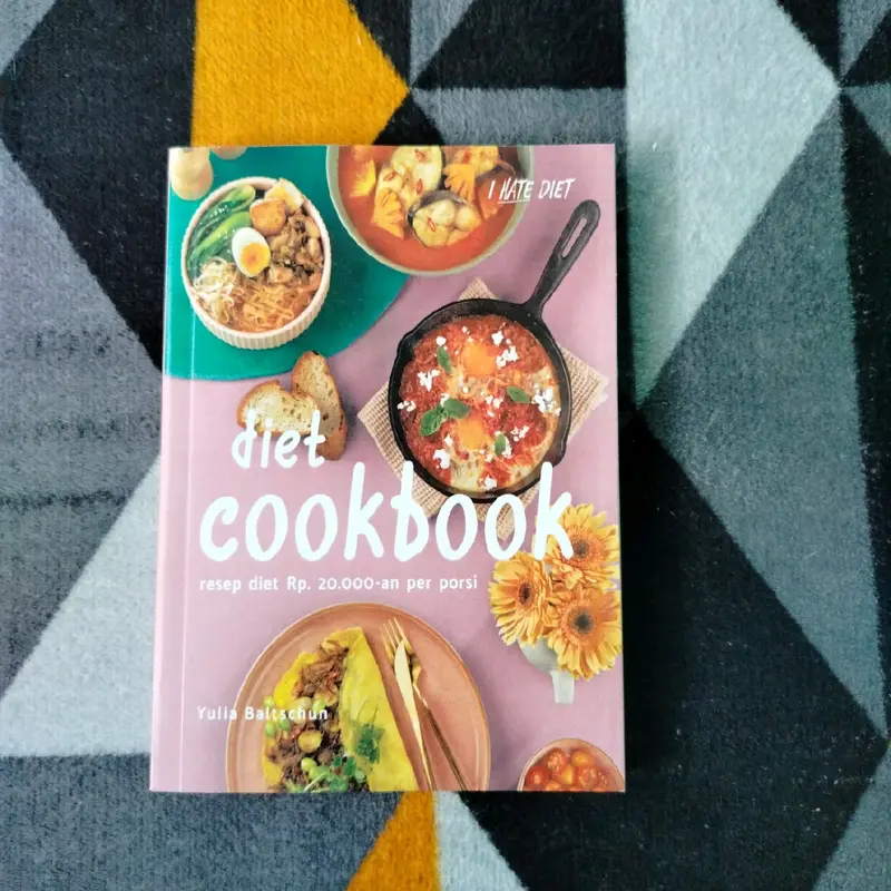 paket 3 buku best seller : DIET COOKBOOK,I HATE DIET, LA TAIAS 1