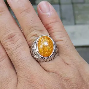 Cincin Batu Amber Oranye Oranye Faux Vintage Pria yang Dipersonalisasi Desain Pola Tali Cincin Punk Perak Hitam Punk Pria Faux Topaz Aksesori Busana Pesta Pernikahan Original Ring