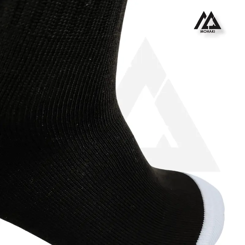 MOHAKI - Kaos Kaki Oldschool Skate Motif Strip Darkness 3