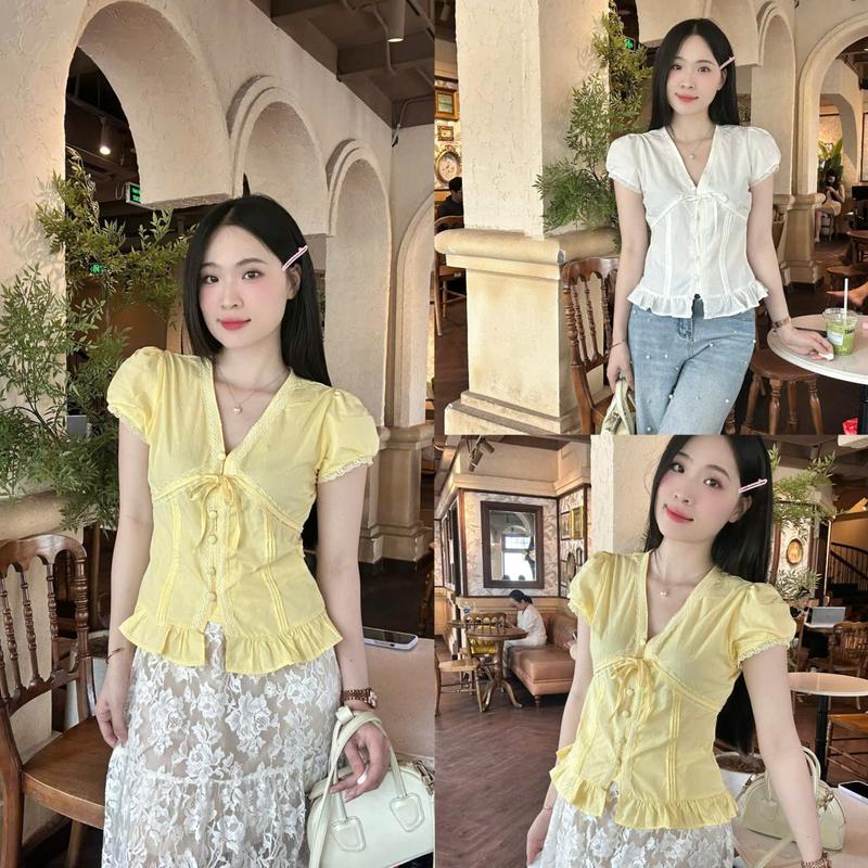 .Áo kiểu hottrend nữ cổ V phối ren nút bọc trẻ trung LAMO - B1445a