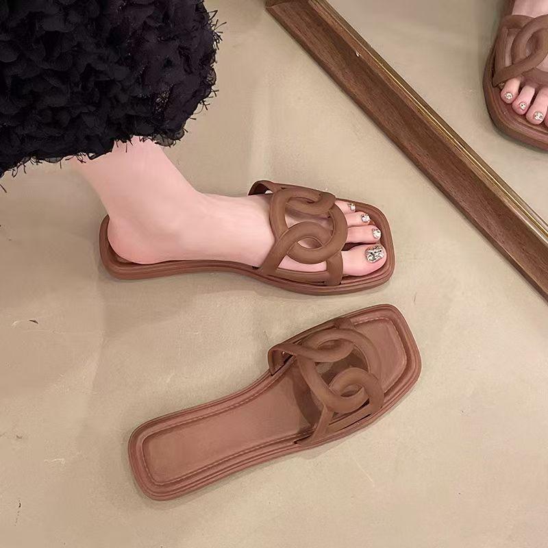 ‌Sepatu sandal plat pipih model 2025 sole lembut pantai nyaman serba bisa dipakai outdoor anti licin desain berlubang-berlubang ventilasi kepala kotak