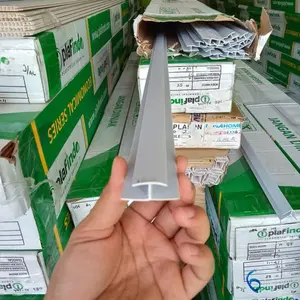Lis sambung pvc list sambung plafon pvc.