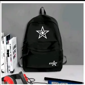 StarCollektion tas punggung distro pria dan wanita ( starlight white) tas punggung simple murah dan praktis cocok untuk pemakaian skolah dan acara formal lainnya dengan bahan dinnir 300